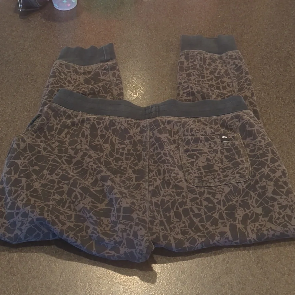 Nike Air Joggers - Picture 7 of 8